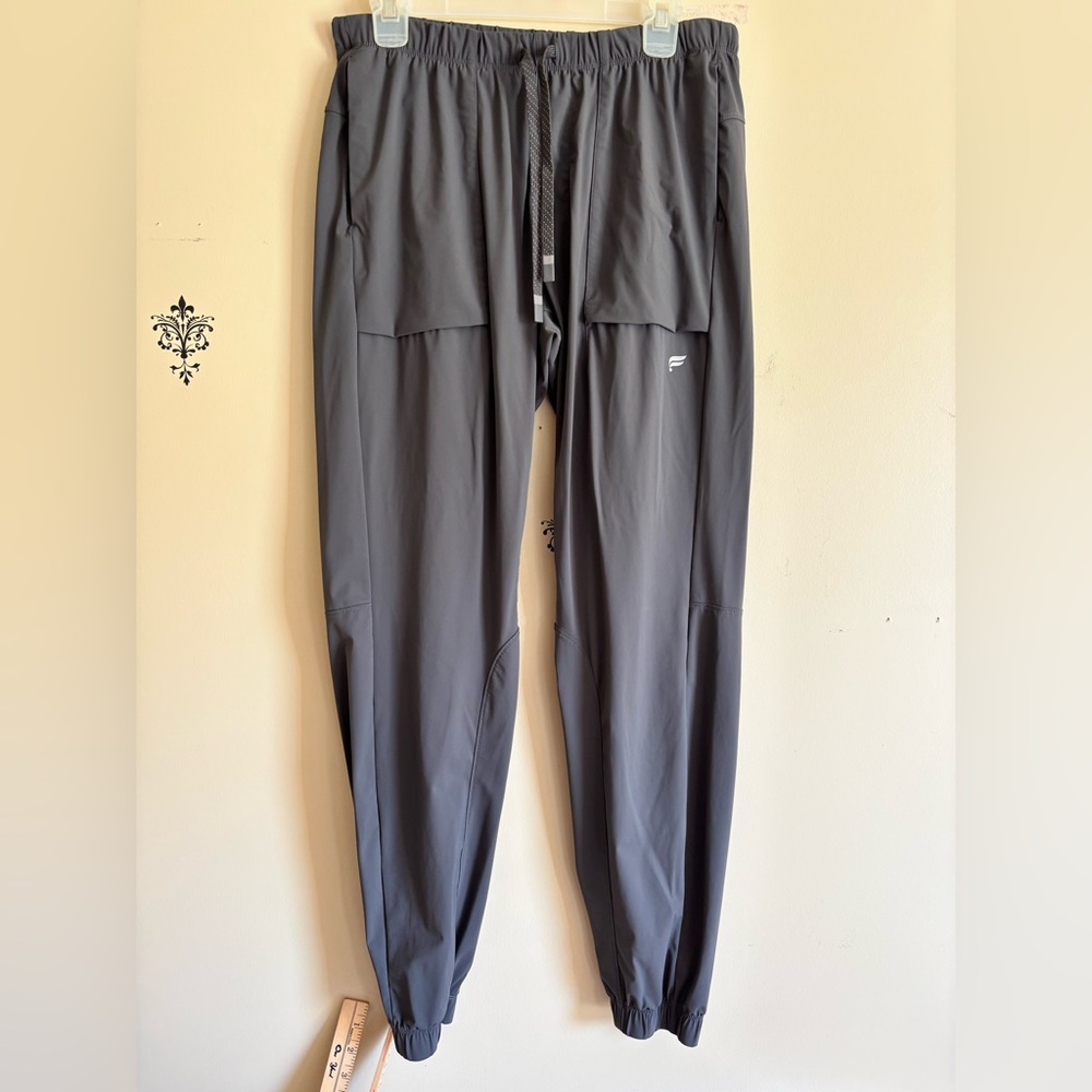 Fabletics One jogger for women size large - Picture 2 of 8